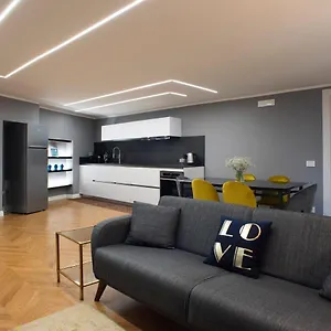 Dimora Scura Apartment